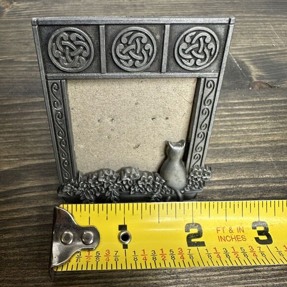 Vintage Miniature Pewter Picture Frame Cat Sitting in Window 3"x2.25" No Glass - Picture 7 of 9